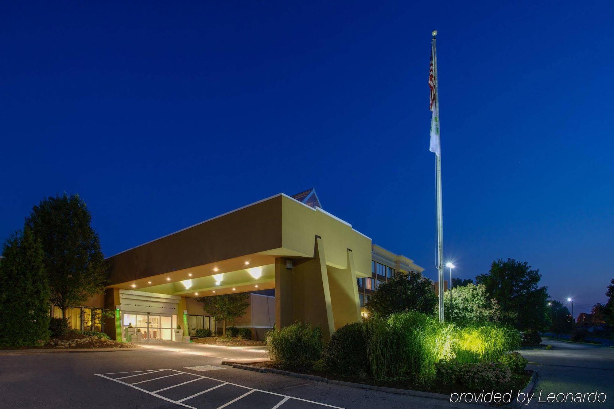 Holiday Inn Harrisburg I-81 Hershey Area By Ihg Грантвил Екстериор снимка